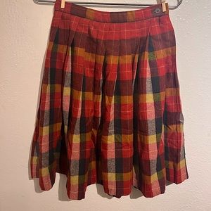 Vintage plaid pleated skirt